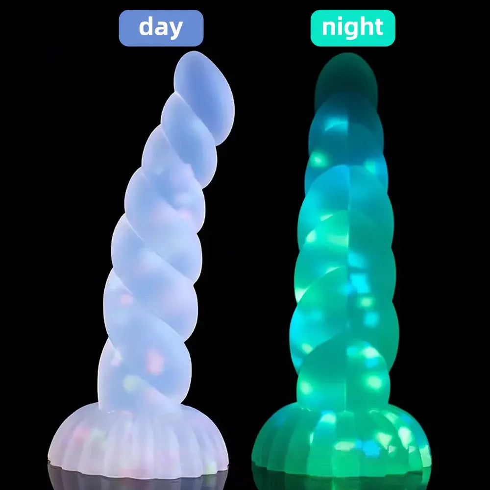 Dark Glowing Dildo / Plug